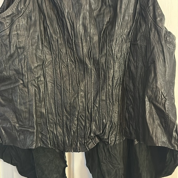 Burning torch genuine leather black wrap top medium asymmetical - Picture 3 of 7